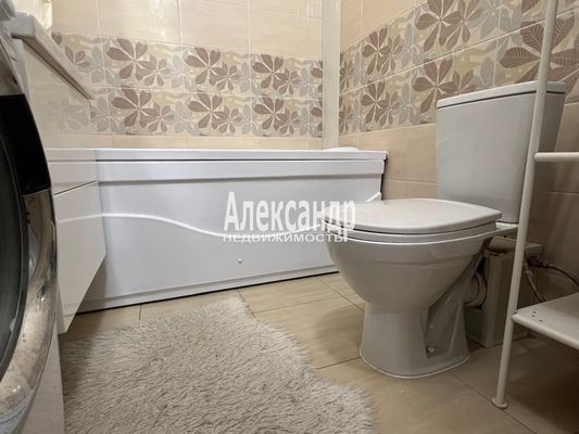 Продам однокомнатную (1-комн.) квартиру, 5-й Предпортовый проезд, 2, Санкт-Петербург г