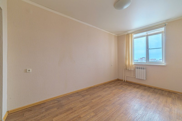 Продам однокомнатную (1-комн.) квартиру, Радужная ул, 13, Засечное с