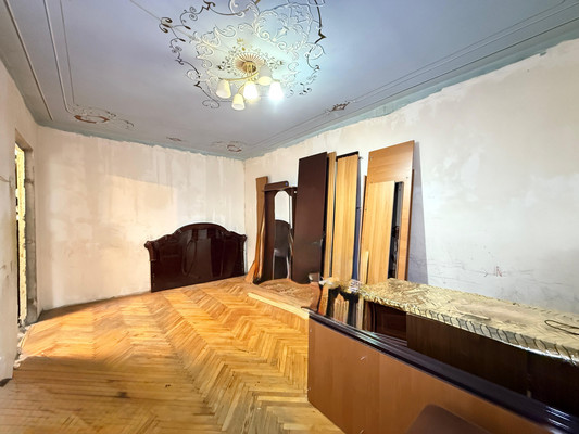 Продам трехкомнатную (3-комн.) квартиру, Мусукаева ул, 23, Нальчик г
