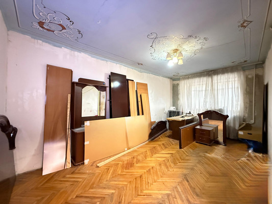 Продам трехкомнатную (3-комн.) квартиру, Мусукаева ул, 23, Нальчик г