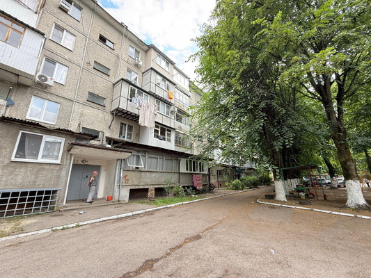 Продам трехкомнатную (3-комн.) квартиру, Мусукаева ул, 23, Нальчик г
