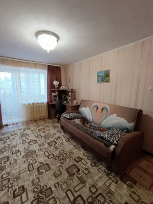 Продам двухкомнатную (2-комн.) квартиру, Свердлова ул, 10, Ишим г