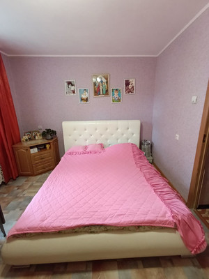 Продам двухкомнатную (2-комн.) квартиру, Свердлова ул, 10, Ишим г