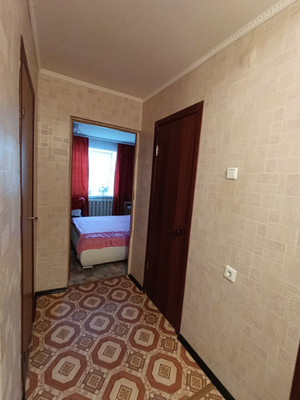 Продам двухкомнатную (2-комн.) квартиру, Свердлова ул, 10, Ишим г