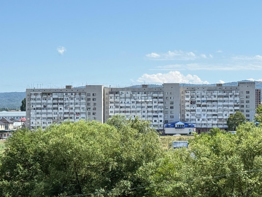 Продам двухкомнатную (2-комн.) квартиру, 2 Таманской Дивизии ул, 31к3, Нальчик г