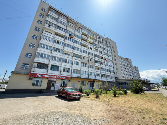 Продам двухкомнатную (2-комн.) квартиру, 2 Таманской Дивизии ул, 31к3, Нальчик г