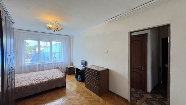 Продам трехкомнатную (3-комн.) квартиру, Коллонтай ул, 8, Нальчик г