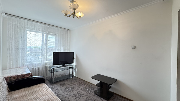 Продам трехкомнатную (3-комн.) квартиру, Коллонтай ул, 8, Нальчик г
