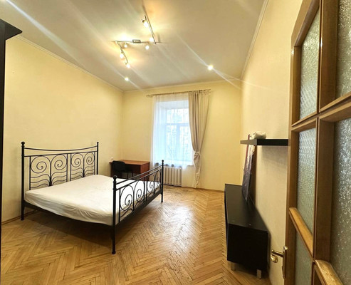 Продам двухкомнатную (2-комн.) квартиру, Лиговский пр-кт, 130А, Санкт-Петербург г