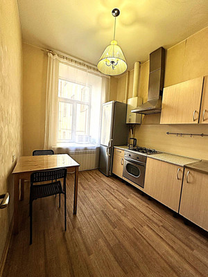 Продам двухкомнатную (2-комн.) квартиру, Лиговский пр-кт, 130А, Санкт-Петербург г
