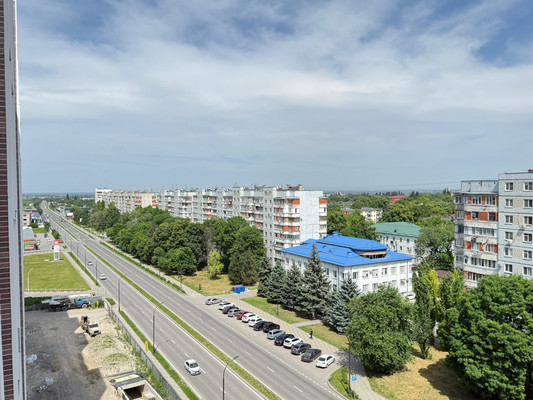 Продам двухкомнатную (2-комн.) квартиру, Кабардинская ул, 195, Нальчик г