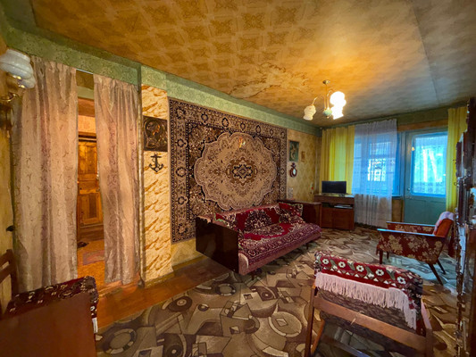 Продам трехкомнатную (3-комн.) квартиру, Ашурова ул, 38, Нальчик г