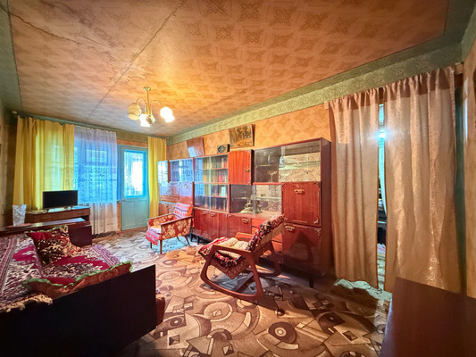 Продам трехкомнатную (3-комн.) квартиру, Ашурова ул, 38, Нальчик г