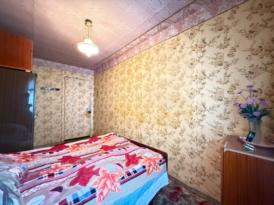 Продам трехкомнатную (3-комн.) квартиру, Ашурова ул, 38, Нальчик г