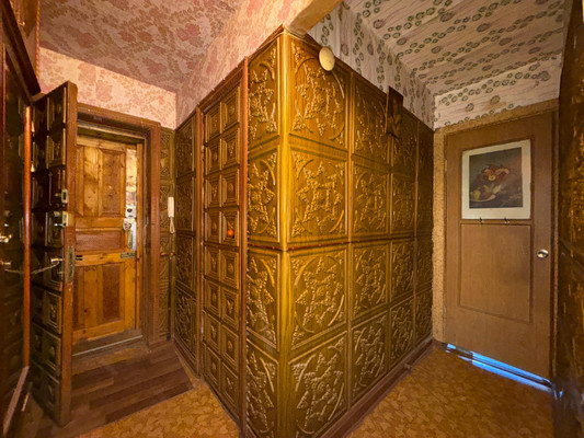 Продам трехкомнатную (3-комн.) квартиру, Ашурова ул, 38, Нальчик г