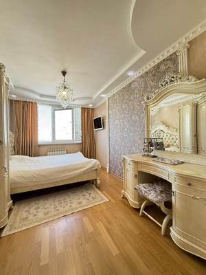 Продам трехкомнатную (3-комн.) квартиру, Кулиева пр-кт, 2кА, Нальчик г
