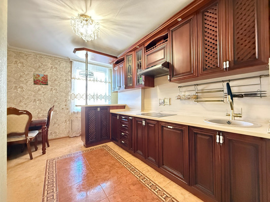 Продам трехкомнатную (3-комн.) квартиру, Кулиева пр-кт, 2кА, Нальчик г