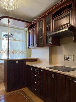Продам трехкомнатную (3-комн.) квартиру, Кулиева пр-кт, 2кА, Нальчик г