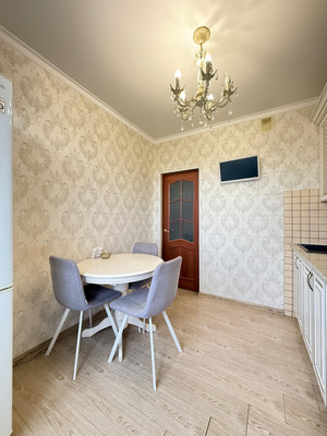 Продам трехкомнатную (3-комн.) квартиру, Кулиева пр-кт, 3, Нальчик г