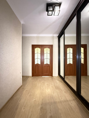 Продам трехкомнатную (3-комн.) квартиру, Кулиева пр-кт, 3, Нальчик г