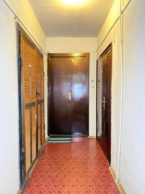 Продам трехкомнатную (3-комн.) квартиру, Кулиева пр-кт, 3, Нальчик г