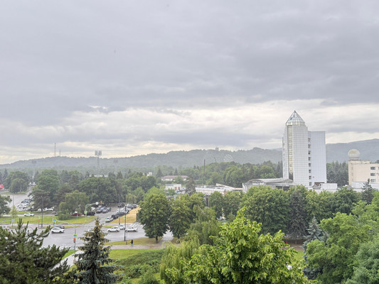 Продам трехкомнатную (3-комн.) квартиру, Кулиева пр-кт, 3, Нальчик г