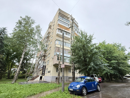 Продам трехкомнатную (3-комн.) квартиру, Кулиева пр-кт, 3, Нальчик г