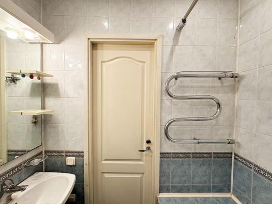 Продам двухкомнатную (2-комн.) квартиру, Костромской пр-кт, 20, Санкт-Петербург г