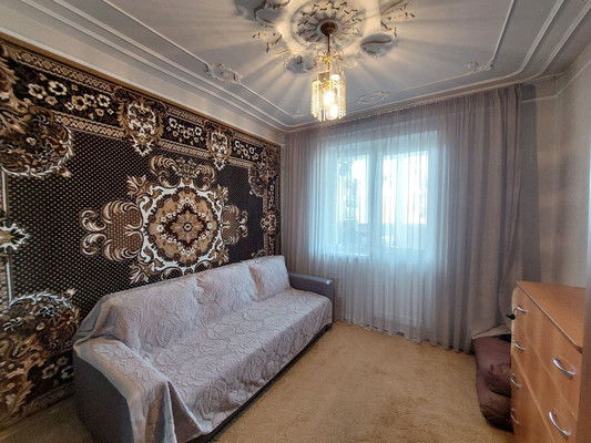Продам трехкомнатную (3-комн.) квартиру, Тырныаузский проезд, 3, Нальчик г