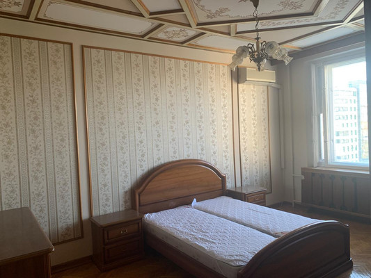 Продам трехкомнатную (3-комн.) квартиру, Зоологический пер, 8, Москва г