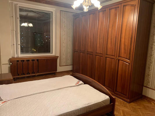 Продам трехкомнатную (3-комн.) квартиру, Зоологический пер, 8, Москва г