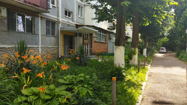 Продам двухкомнатную (2-комн.) квартиру, Трудовой Славы ул, 50, Краснодар г