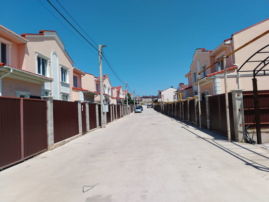 Продам таунхаус, Лукомская ул, 58, Севастополь г, 0 км от города