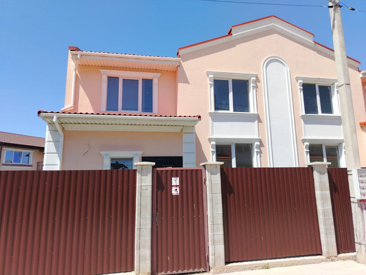 Продам таунхаус, Лукомская ул, 58, Севастополь г, 0 км от города