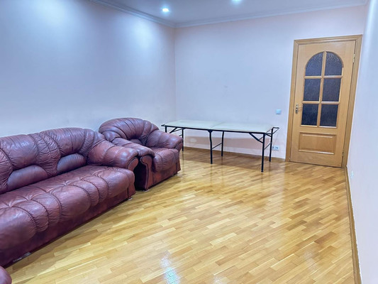Продам многокомнатную квартиру, Жулебинский б-р, 5, Москва г