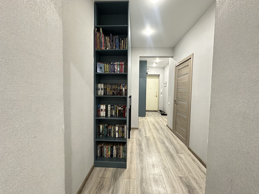 Продам трехкомнатную (3-комн.) квартиру, Восстания ул, 49, Казань г