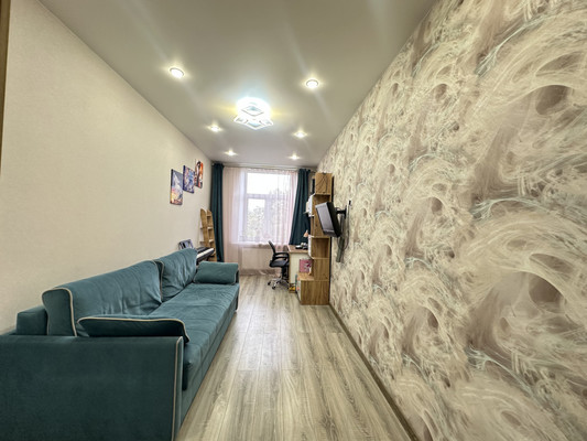 Продам трехкомнатную (3-комн.) квартиру, Восстания ул, 49, Казань г