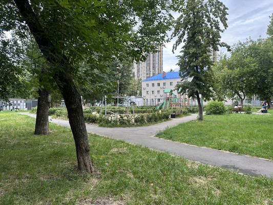 Продам трехкомнатную (3-комн.) квартиру, Восстания ул, 49, Казань г