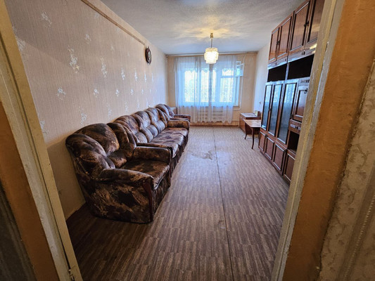 Продам трехкомнатную (3-комн.) квартиру, Побежимова ул, 46, Казань г