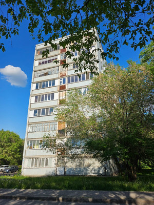 Продам трехкомнатную (3-комн.) квартиру, Побежимова ул, 46, Казань г