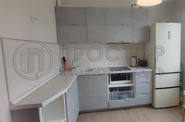 Продам трехкомнатную (3-комн.) квартиру, Липчанского ул, 9, Москва г