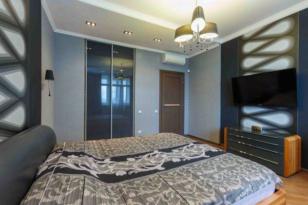 Продам трехкомнатную (3-комн.) квартиру, Севастопольский пр-кт, 28к8, Москва г