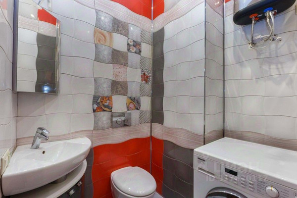 Продам трехкомнатную (3-комн.) квартиру, Севастопольский пр-кт, 28к8, Москва г
