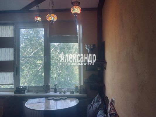 Продам двухкомнатную (2-комн.) квартиру, Альпийский пер, 11к1, Санкт-Петербург г
