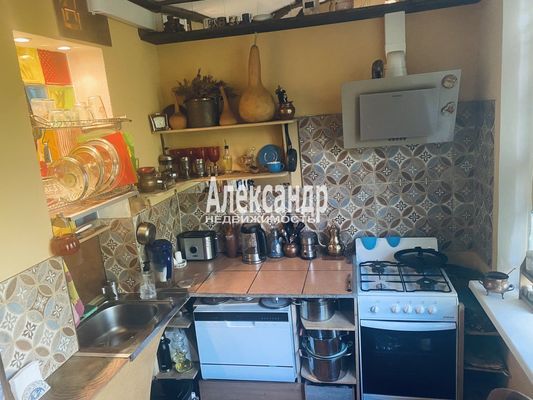 Продам двухкомнатную (2-комн.) квартиру, Альпийский пер, 11к1, Санкт-Петербург г