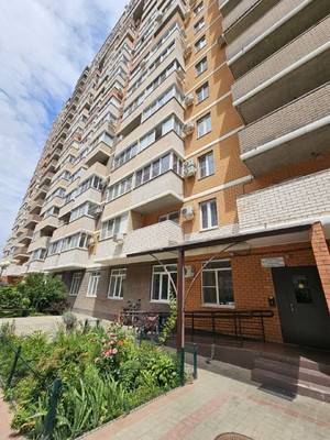 Сдам однокомнатную (1-комн.) квартиру, Гидростроителей ул, 67, Краснодар г