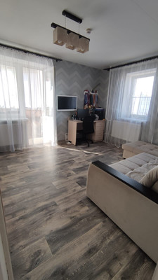 Продам двухкомнатную (2-комн.) квартиру, Нехинская ул, 32, Великий Новгород г