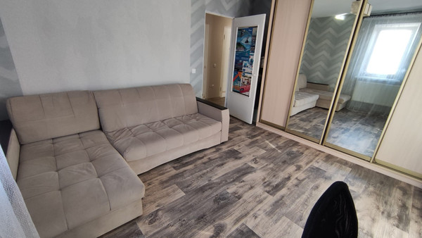 Продам двухкомнатную (2-комн.) квартиру, Нехинская ул, 32, Великий Новгород г