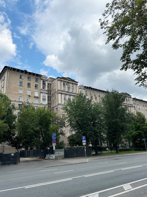 Продам трехкомнатную (3-комн.) квартиру, Люсиновская ул, 53, Москва г