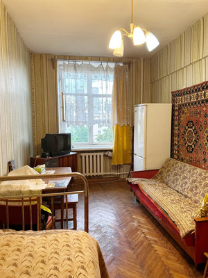 Продам трехкомнатную (3-комн.) квартиру, Люсиновская ул, 53, Москва г